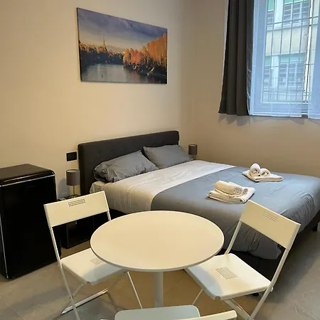 בית הארחה Casa Finalmarina 10 *